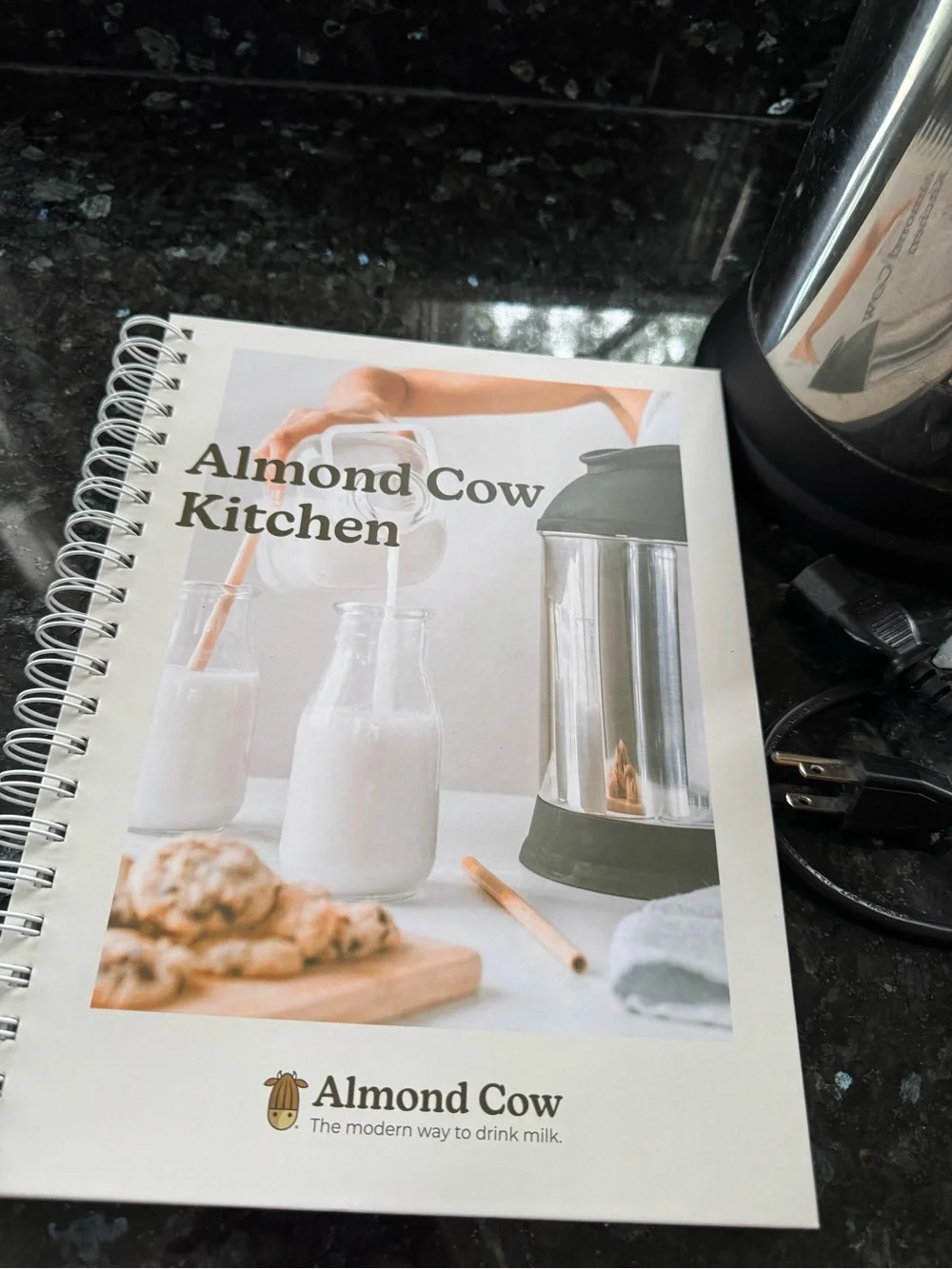 Almond Cow Plant-Based Milk Maker – Excellent Condition